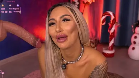 GoldenAmber webcam model stream image