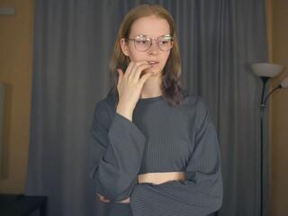 Floria Horita webcam model stream image