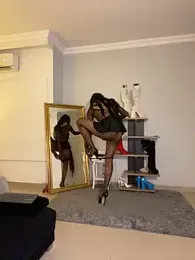 IsabellaDarrell_ts webcam model stream image