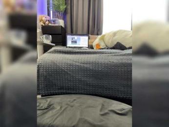 cool-party webcam model stream image
