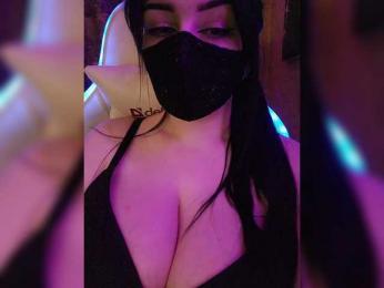 Estherr webcam model stream image