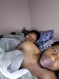 Zura_Sonsu webcam model stream image