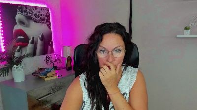 Helen_Wild webcam model stream image