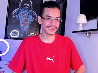 Yader Slim webcam model stream image