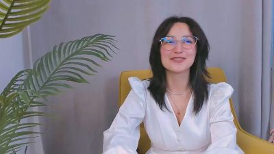 LouiseMitts webcam model stream image