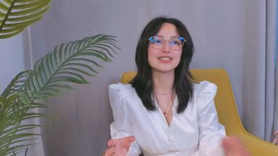 LouiseMitts webcam model stream image