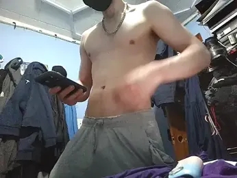 Cloudd_Kingg_Iceyyy webcam stripchat model stream image