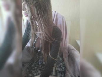 Elza_kom webcam model stream image