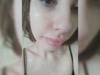 Elza_kom webcam model stream image