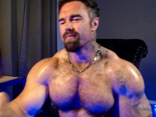 Richard Sutherland webcam model stream image