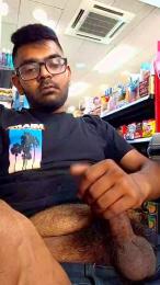 Shwfgdaa webcam model stream image