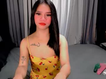 crytastal_lust1212 webcam model stream image