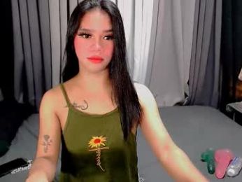 crytastal_lust1212 webcam model stream image