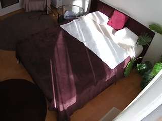 voyeurcam-julmodels-whitebed-5 webcam model stream image