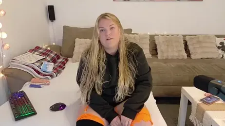 Jolina_Juice webcam model stream image