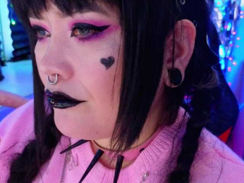 Laura-Wicked webcam bongacams model stream image