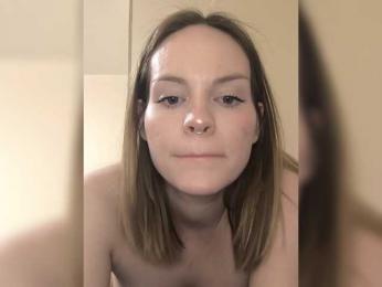 PregnantElf webcam bongacams model stream image