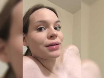 PregnantElf webcam model stream image