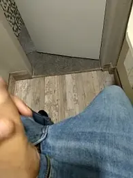 A_man_in_public webcam model stream image