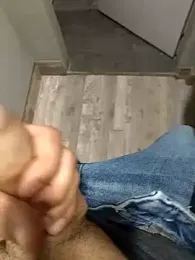 A_man_in_public webcam model stream image