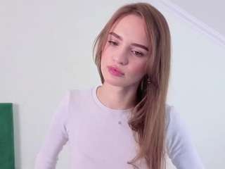 courtney-williams webcam model stream image