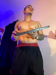 Matt_your_master_ webcam model stream image