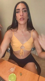 sara_mv webcam model stream image