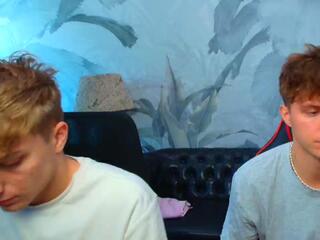 Curt & Levi webcam model stream image