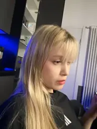 BellaSecrett webcam model stream image
