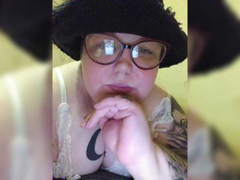 Svetik1986 webcam model stream image