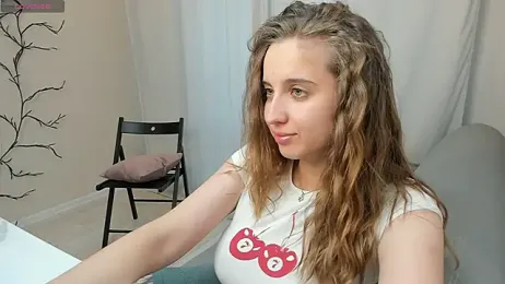 KikiQT1 webcam model stream image