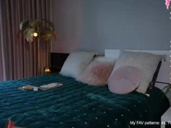 chloe_ri webcam model stream image