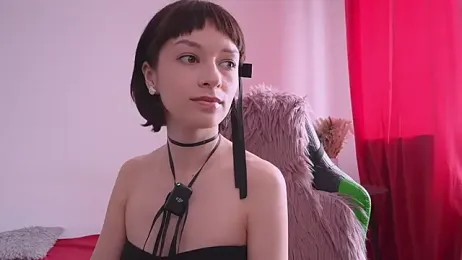 YourDarlingVivian webcam model stream image