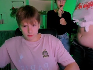 mona-cloud webcam model stream image