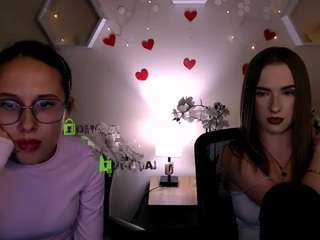 mona-cloud webcam model stream image