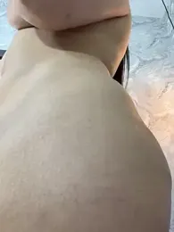 MiaFarkash webcam model stream image