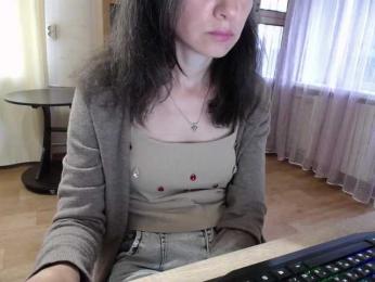 Millie webcam model stream image