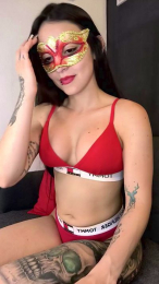 Larayumi webcam model stream image