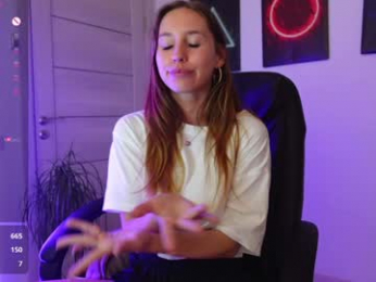 agelina_summer webcam model stream image