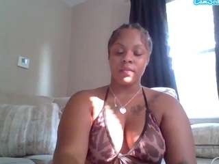 yazzdinero webcam model stream image