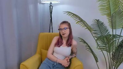 QuennaAle webcam model stream image