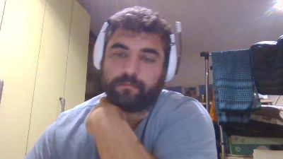 realKong webcam model stream image