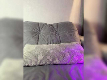 MillyMillya webcam model stream image