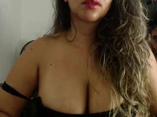 karolandchriss webcam model stream image