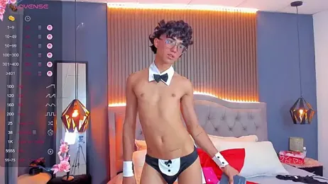 Noa_03 webcam stripchat model stream image