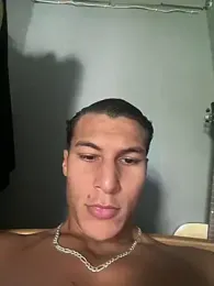 CentralMayaxx webcam model stream image