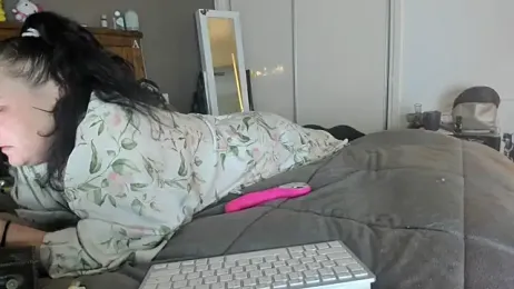 KrystalRoss webcam model stream image