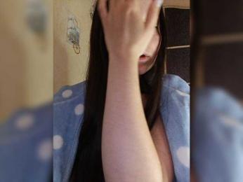 Alice-murrr webcam model stream image
