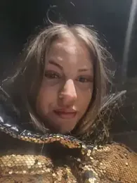 elliepixie webcam model stream image