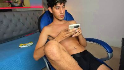 FerPhoenix_ webcam model stream image